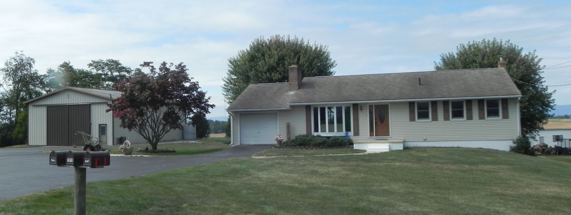 SOLD - $405,000! / HOUSE & SHOP ON 1.3 ACRES / CHAMBERSBURG, PA – SAT. NOV. 8, 2025 @ 1:00 PM - Image 54