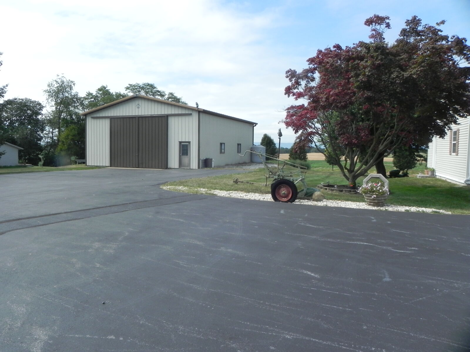 SOLD - $405,000! / HOUSE & SHOP ON 1.3 ACRES / CHAMBERSBURG, PA – SAT. NOV. 8, 2025 @ 1:00 PM - Image 52
