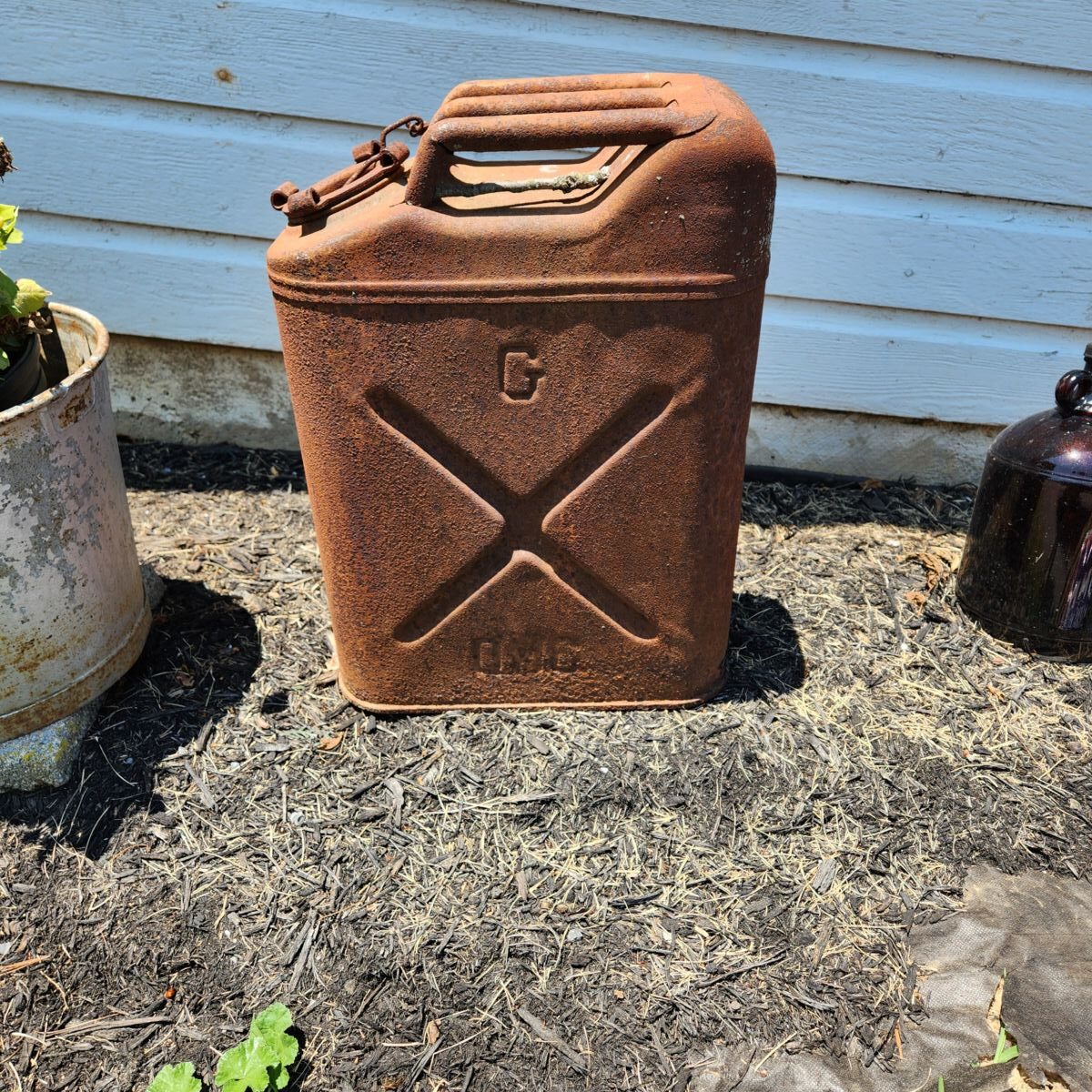 TRACTORS, FARM ANTIQUES, HOUSEHOLD GOODS, ETC - SHIPPENSBURG, PA. / SAT. OCT. 24. @ 8:30 AM - Image 329