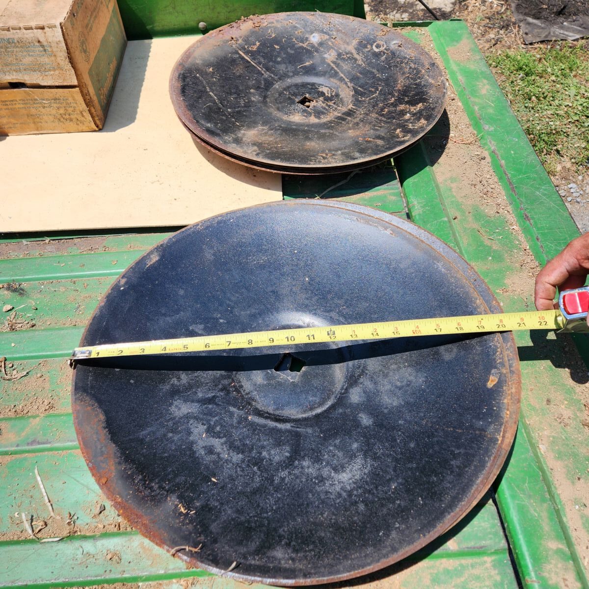 TRACTORS, FARM ANTIQUES, HOUSEHOLD GOODS, ETC - SHIPPENSBURG, PA. / SAT. OCT. 24. @ 8:30 AM - Image 323