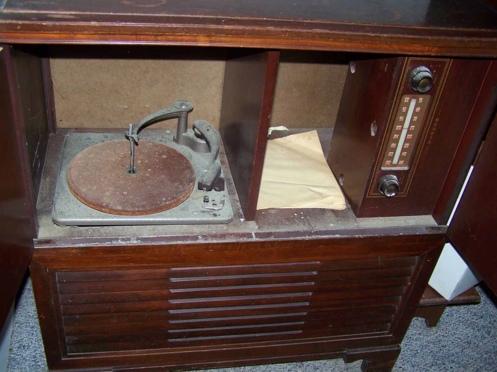 TRACTORS, FARM ANTIQUES, HOUSEHOLD GOODS, ETC - SHIPPENSBURG, PA. / SAT. OCT. 24. @ 8:30 AM - Image 316