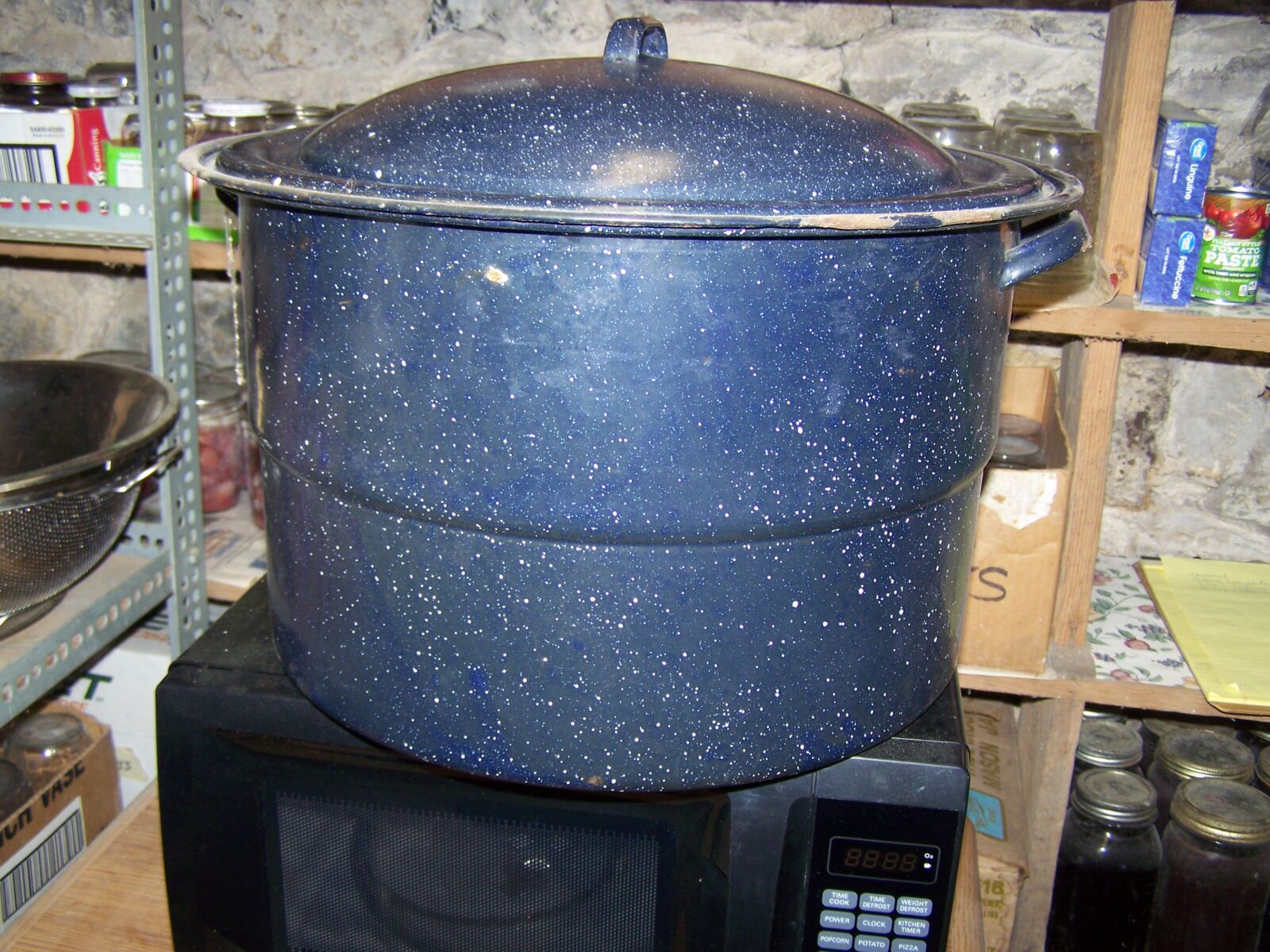TRACTORS, FARM ANTIQUES, HOUSEHOLD GOODS, ETC - SHIPPENSBURG, PA. / SAT. OCT. 24. @ 8:30 AM - Image 302