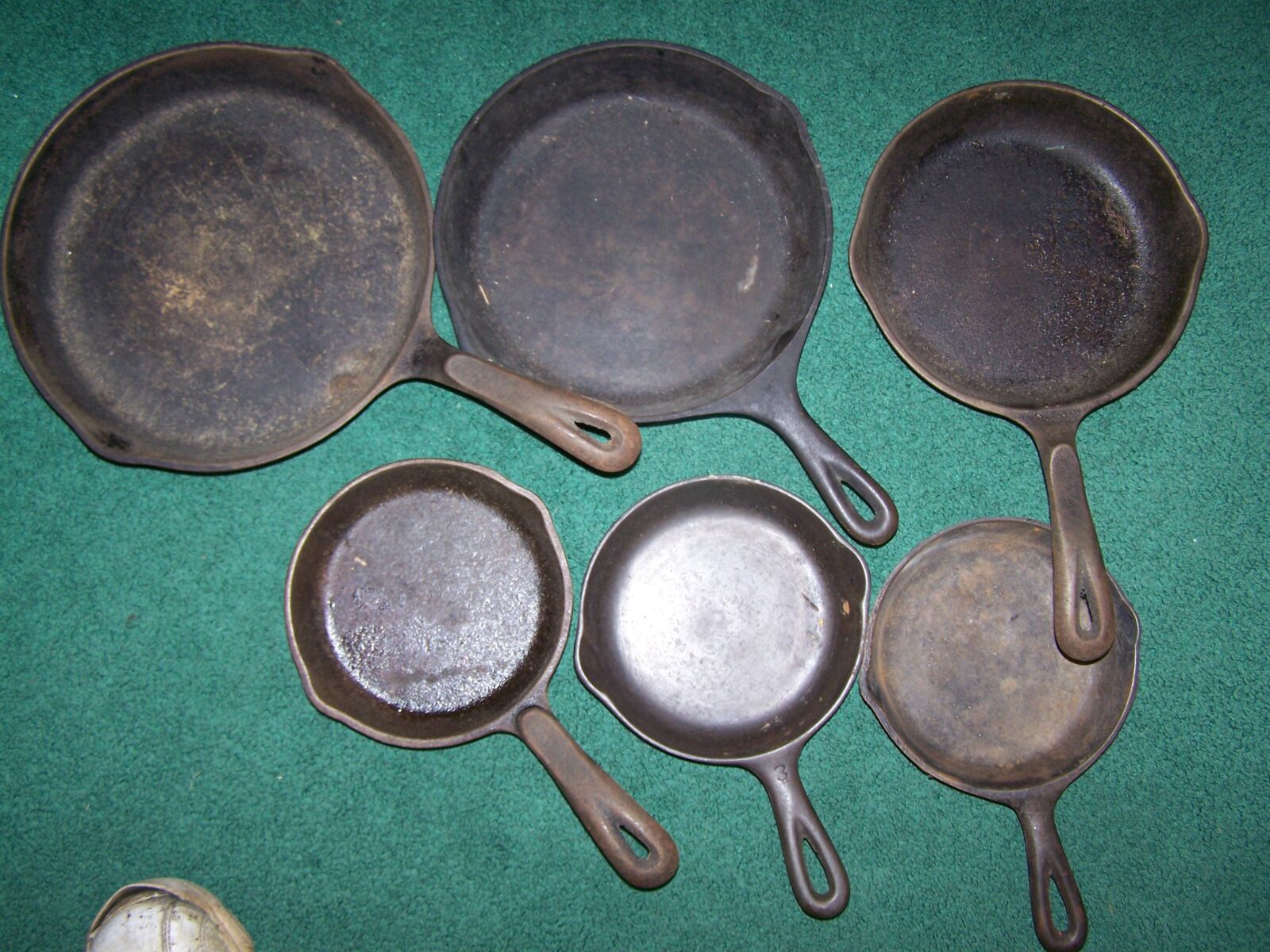 TRACTORS, FARM ANTIQUES, HOUSEHOLD GOODS, ETC - SHIPPENSBURG, PA. / SAT. OCT. 24. @ 8:30 AM - Image 298