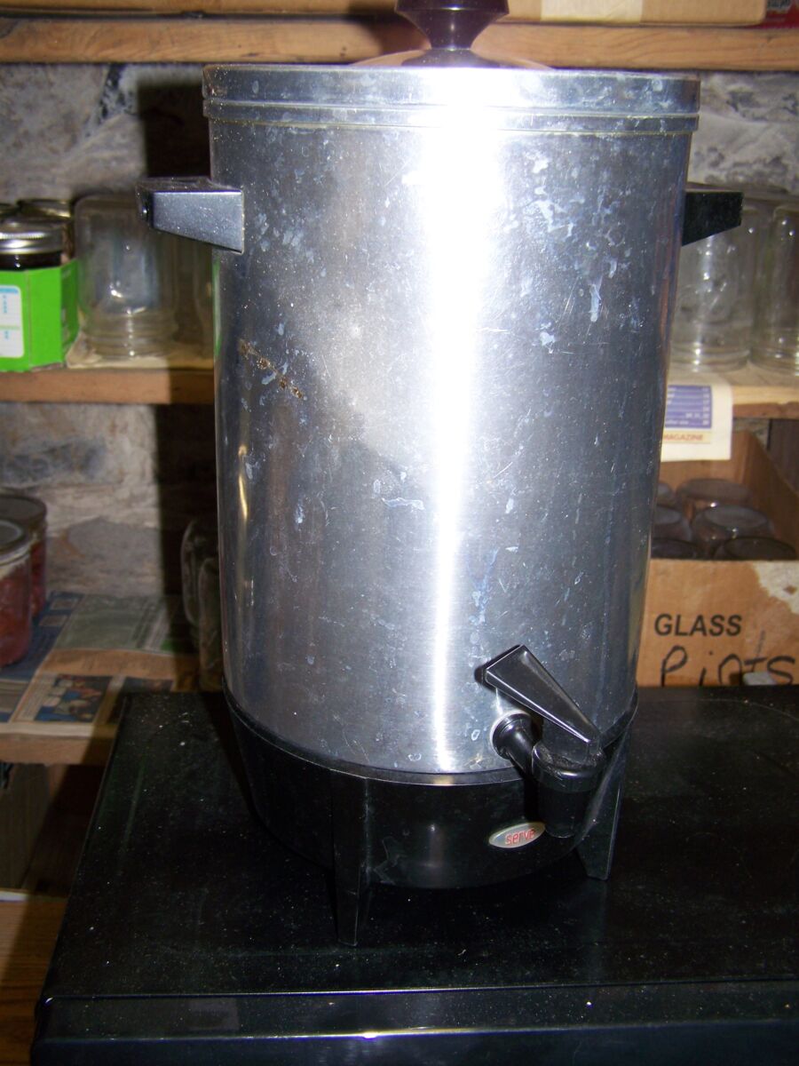 TRACTORS, FARM ANTIQUES, HOUSEHOLD GOODS, ETC - SHIPPENSBURG, PA. / SAT. OCT. 24. @ 8:30 AM - Image 288