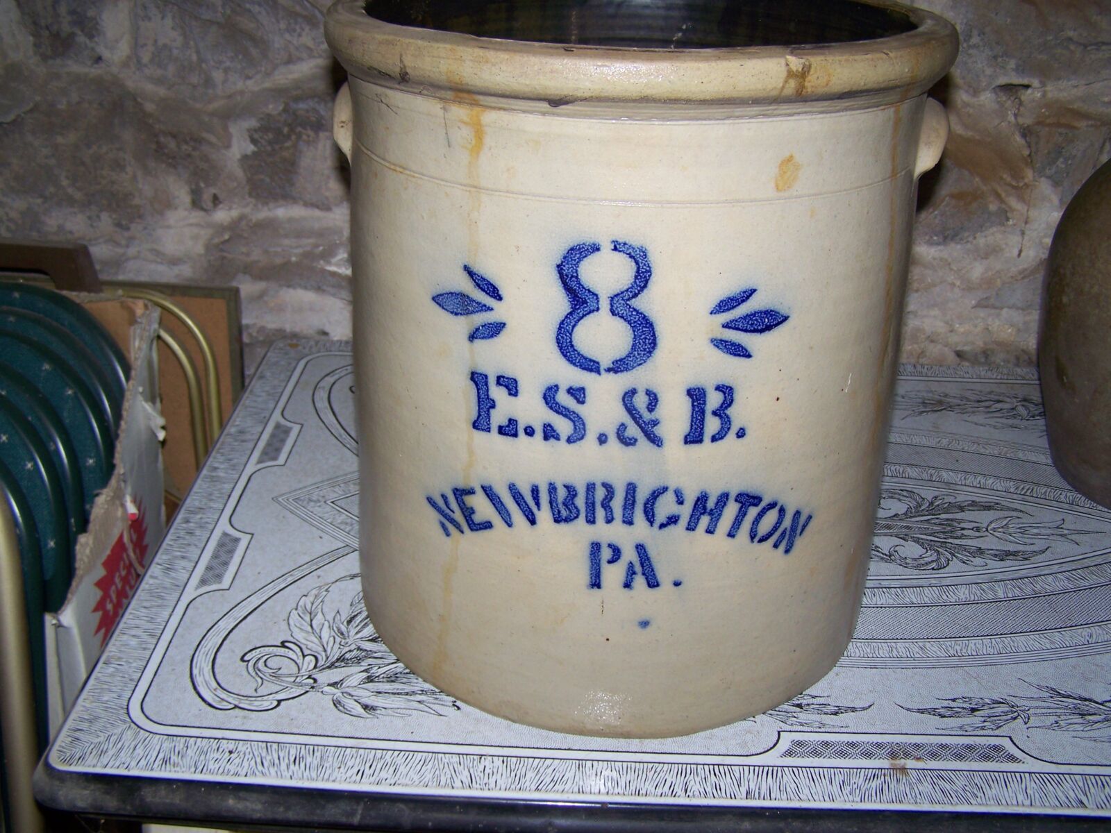 TRACTORS, FARM ANTIQUES, HOUSEHOLD GOODS, ETC - SHIPPENSBURG, PA. / SAT. OCT. 24. @ 8:30 AM - Image 275