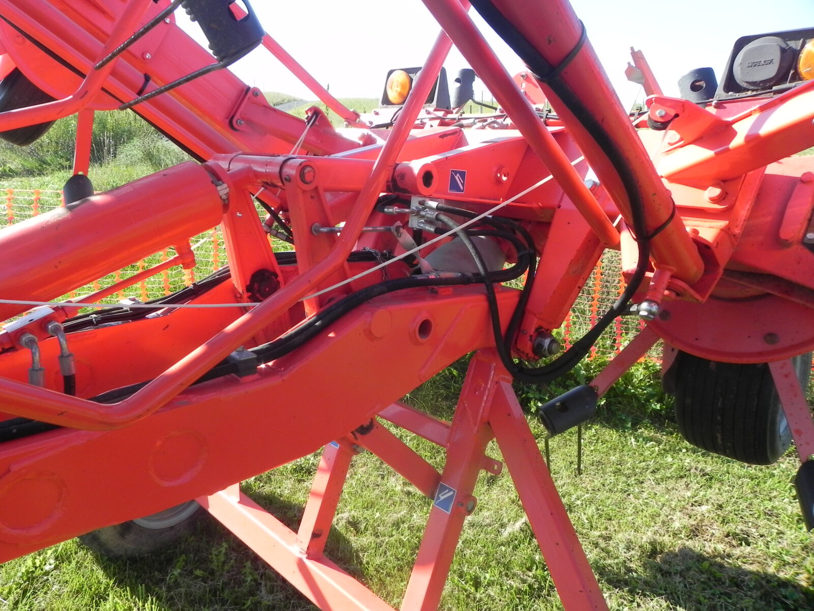 FARM MACHINERY & RELATED ITEMS - MIFFLINTOWN, PA. / TUE. OCTOBER 20. @ 9:00 AM - Image 180