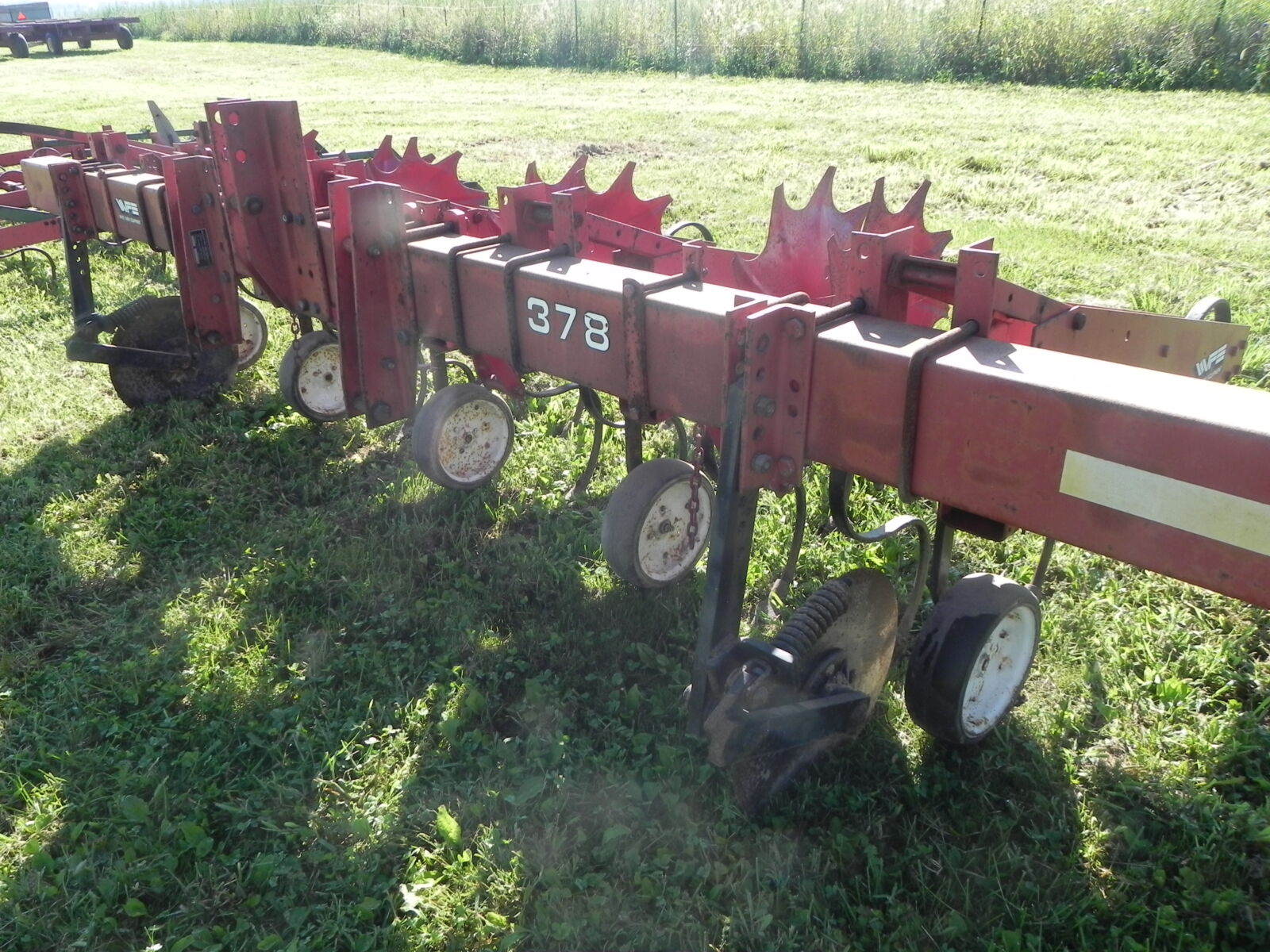FARM MACHINERY & RELATED ITEMS - MIFFLINTOWN, PA. / TUE. OCTOBER 20. @ 9:00 AM - Image 137