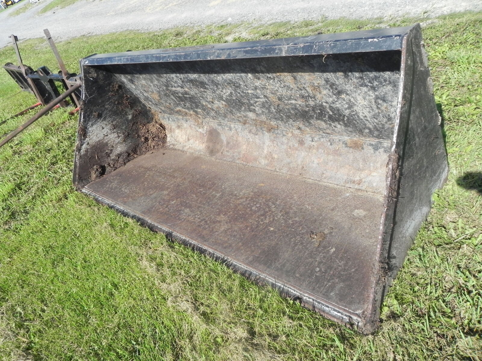 FARM MACHINERY & RELATED ITEMS - MIFFLINTOWN, PA. / TUE. OCTOBER 20. @ 9:00 AM - Image 88
