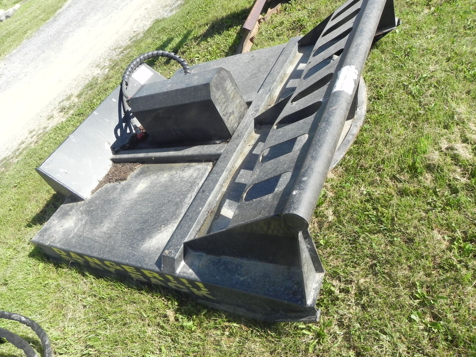 FARM MACHINERY & RELATED ITEMS - MIFFLINTOWN, PA. / TUE. OCTOBER 20. @ 9:00 AM - Image 82