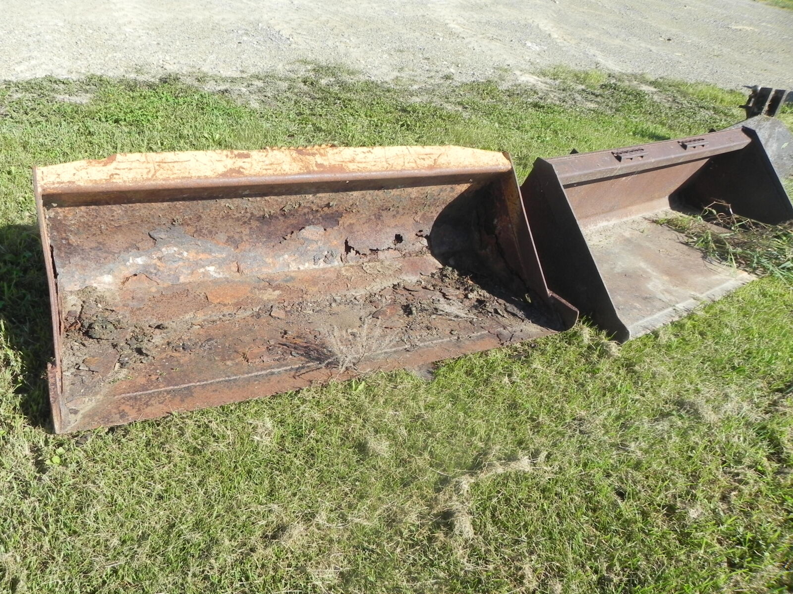 FARM MACHINERY & RELATED ITEMS - MIFFLINTOWN, PA. / TUE. OCTOBER 20. @ 9:00 AM - Image 74
