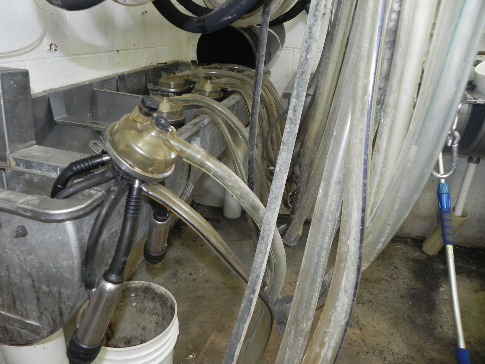 FARM MACHINERY & RELATED ITEMS - MIFFLINTOWN, PA. / TUE. OCTOBER 20. @ 9:00 AM - Image 33