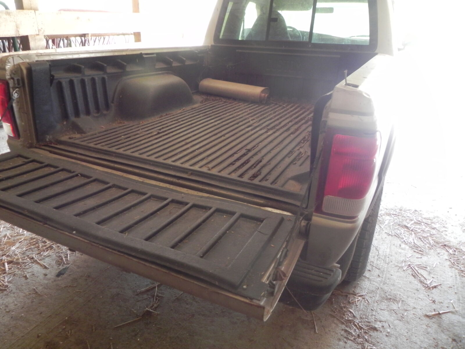 FARM MACHINERY & RELATED ITEMS - MIFFLINTOWN, PA. / TUE. OCTOBER 20. @ 9:00 AM - Image 29