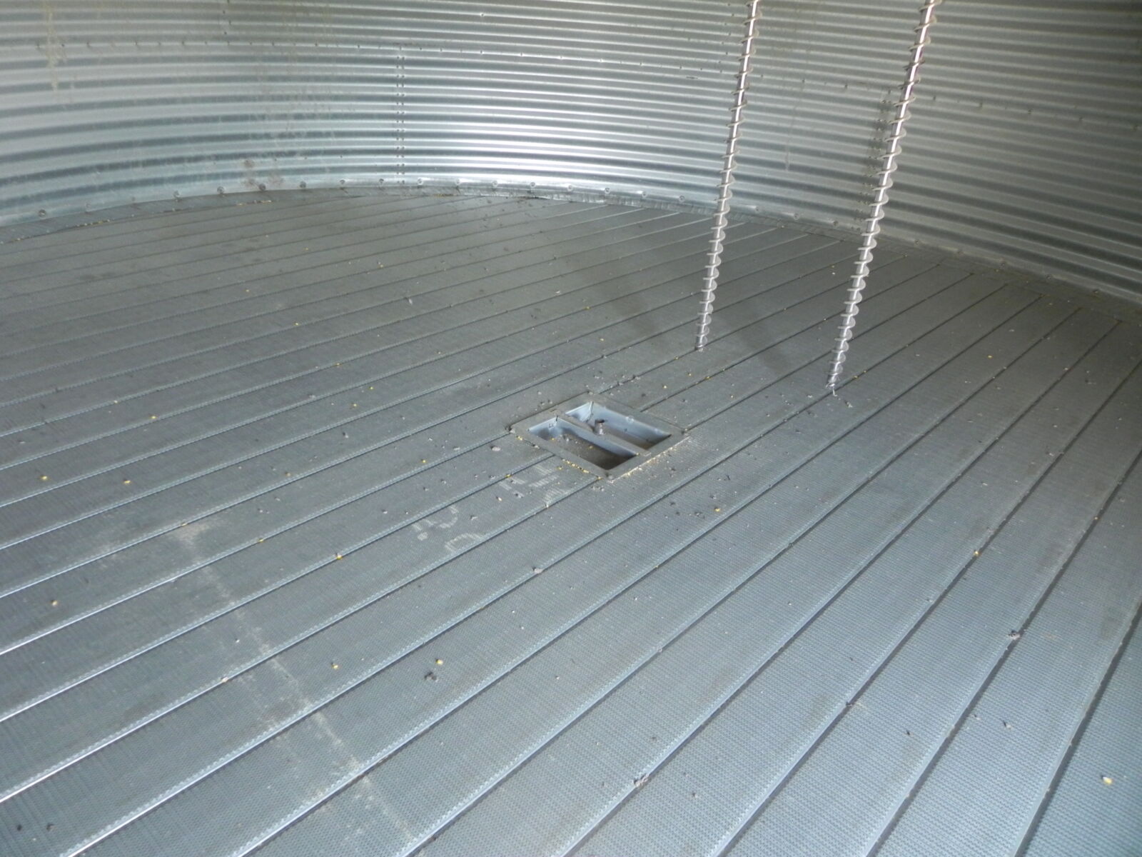 FARM MACHINERY & RELATED ITEMS - MIFFLINTOWN, PA. / TUE. OCTOBER 20. @ 9:00 AM - Image 11