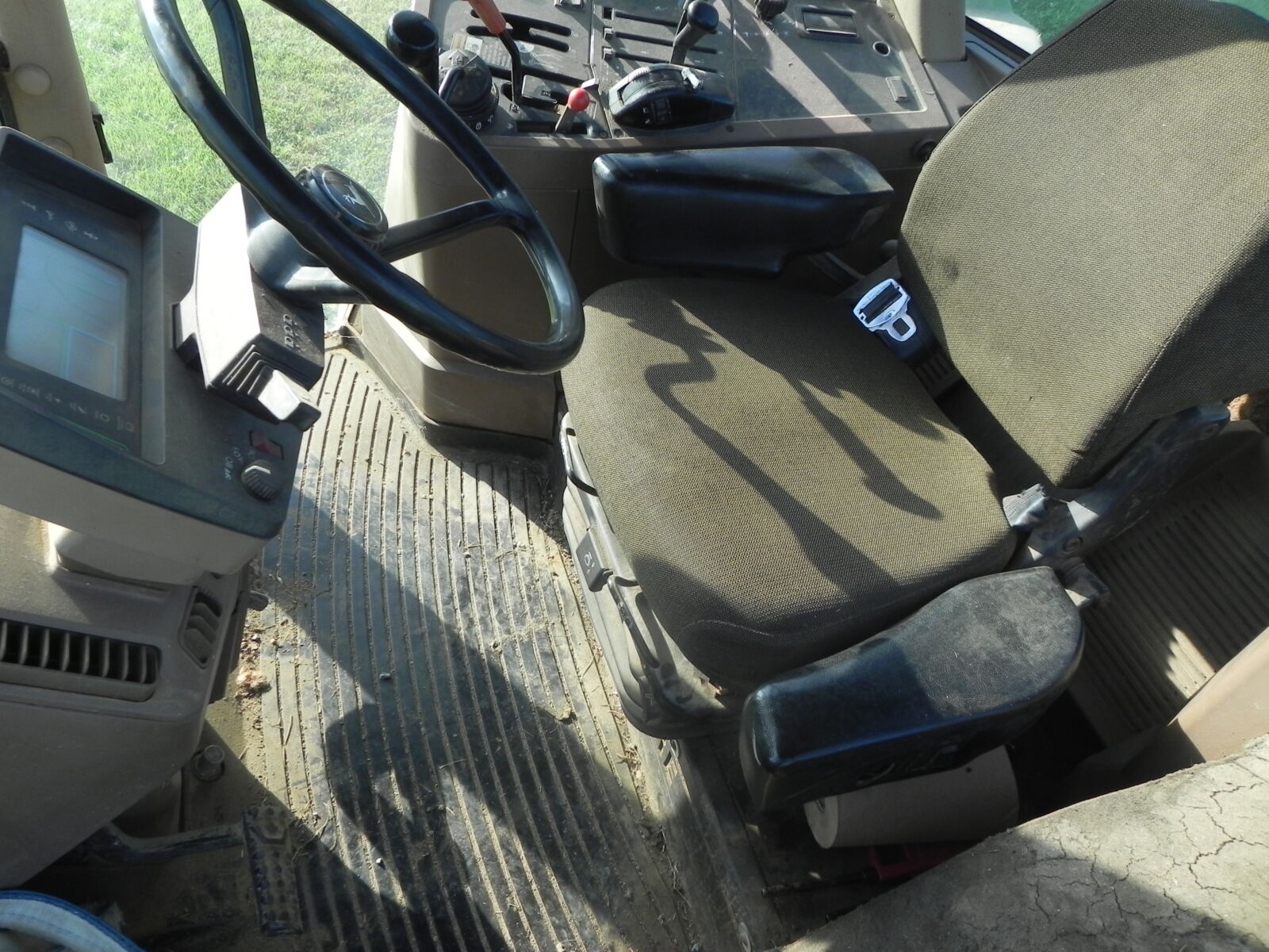 TRACTORS, FARM ANTIQUES, HOUSEHOLD GOODS, ETC - SHIPPENSBURG, PA. / SAT. OCT. 24. @ 8:30 AM - Image 264