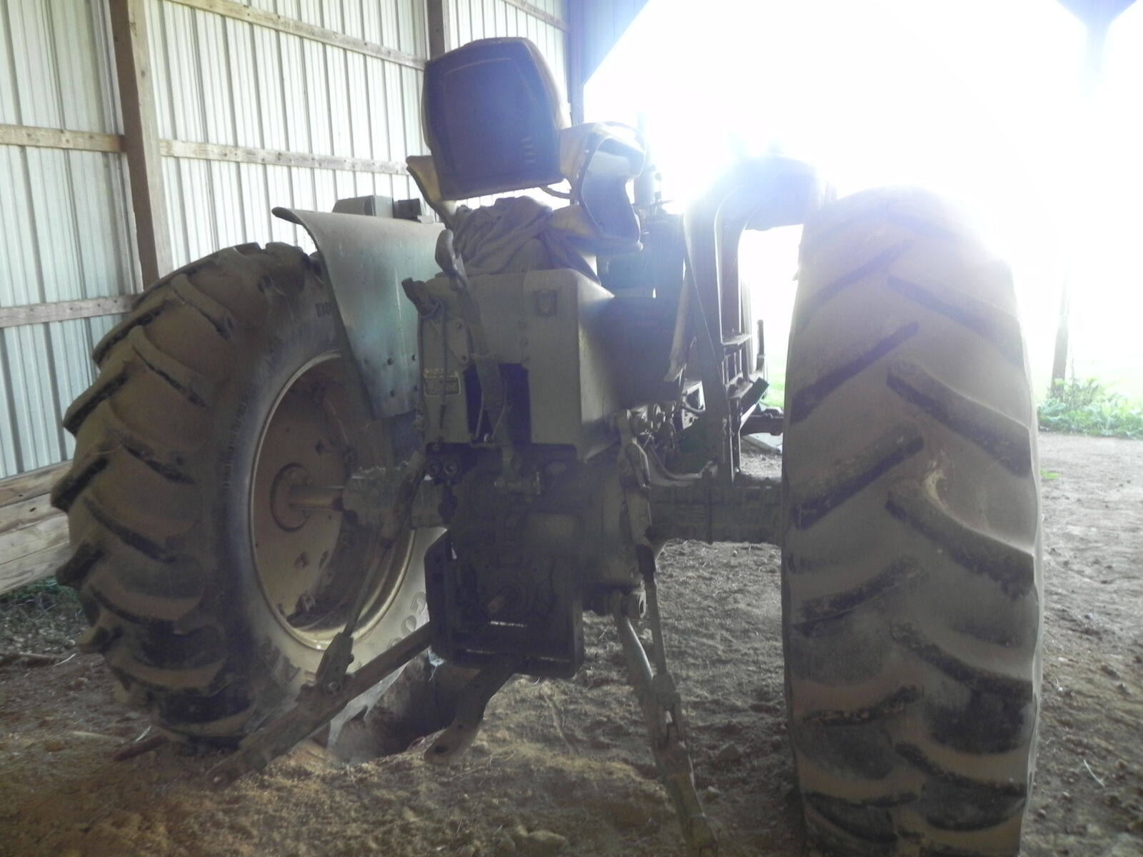 TRACTORS, FARM ANTIQUES, HOUSEHOLD GOODS, ETC - SHIPPENSBURG, PA. / SAT. OCT. 24. @ 8:30 AM - Image 261
