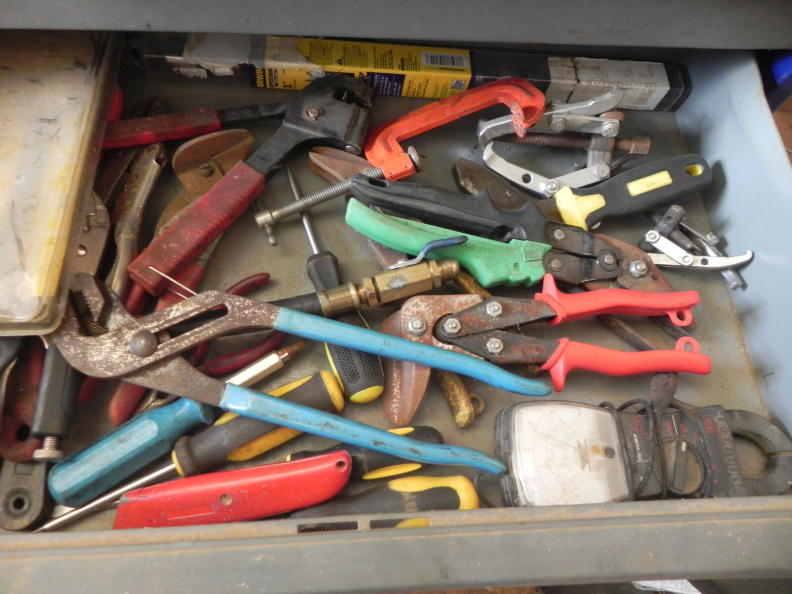 TRACTORS, FARM ANTIQUES, HOUSEHOLD GOODS, ETC - SHIPPENSBURG, PA. / SAT. OCT. 24. @ 8:30 AM - Image 247