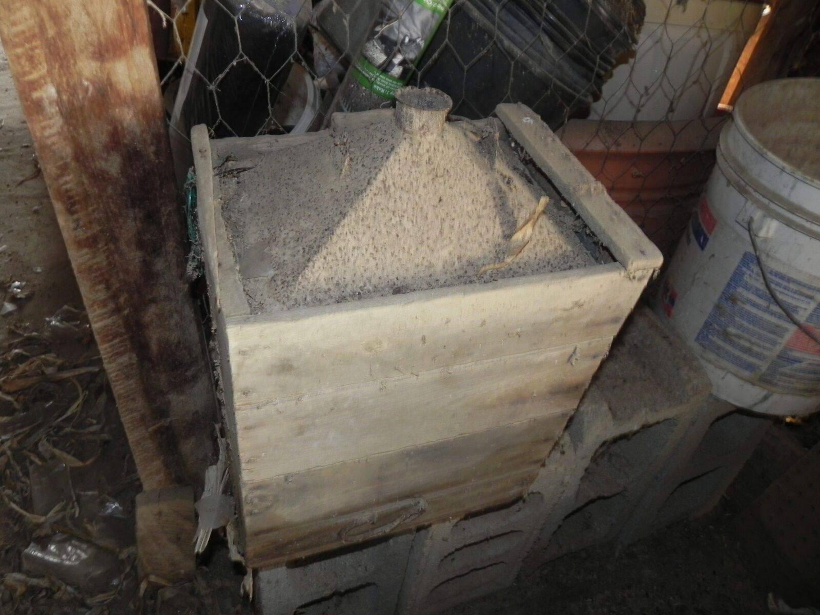 TRACTORS, FARM ANTIQUES, HOUSEHOLD GOODS, ETC - SHIPPENSBURG, PA. / SAT. OCT. 24. @ 8:30 AM - Image 217