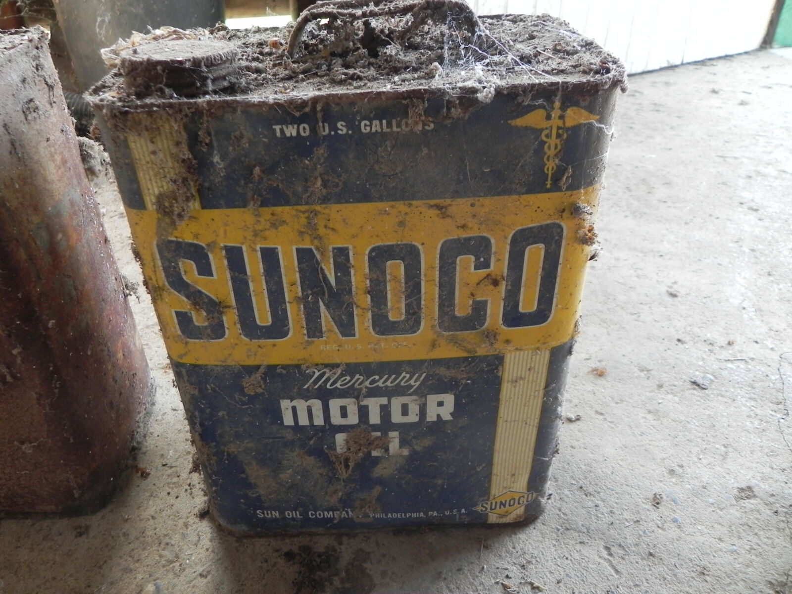 TRACTORS, FARM ANTIQUES, HOUSEHOLD GOODS, ETC - SHIPPENSBURG, PA. / SAT. OCT. 24. @ 8:30 AM - Image 211