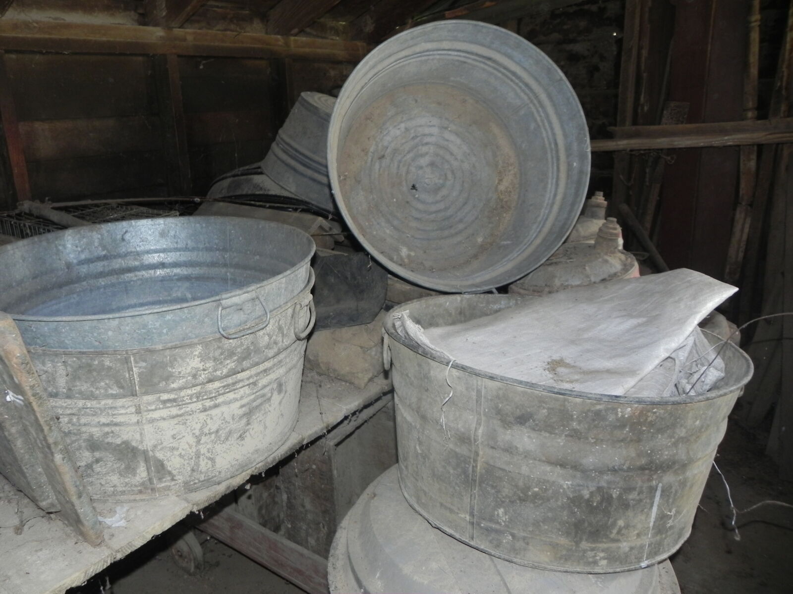 TRACTORS, FARM ANTIQUES, HOUSEHOLD GOODS, ETC - SHIPPENSBURG, PA. / SAT. OCT. 24. @ 8:30 AM - Image 210