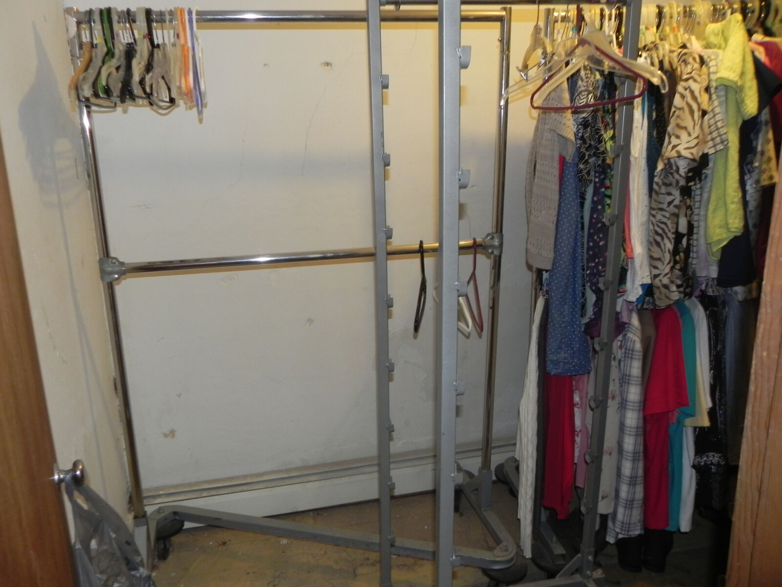 TRACTORS, FARM ANTIQUES, HOUSEHOLD GOODS, ETC - SHIPPENSBURG, PA. / SAT. OCT. 24. @ 8:30 AM - Image 201