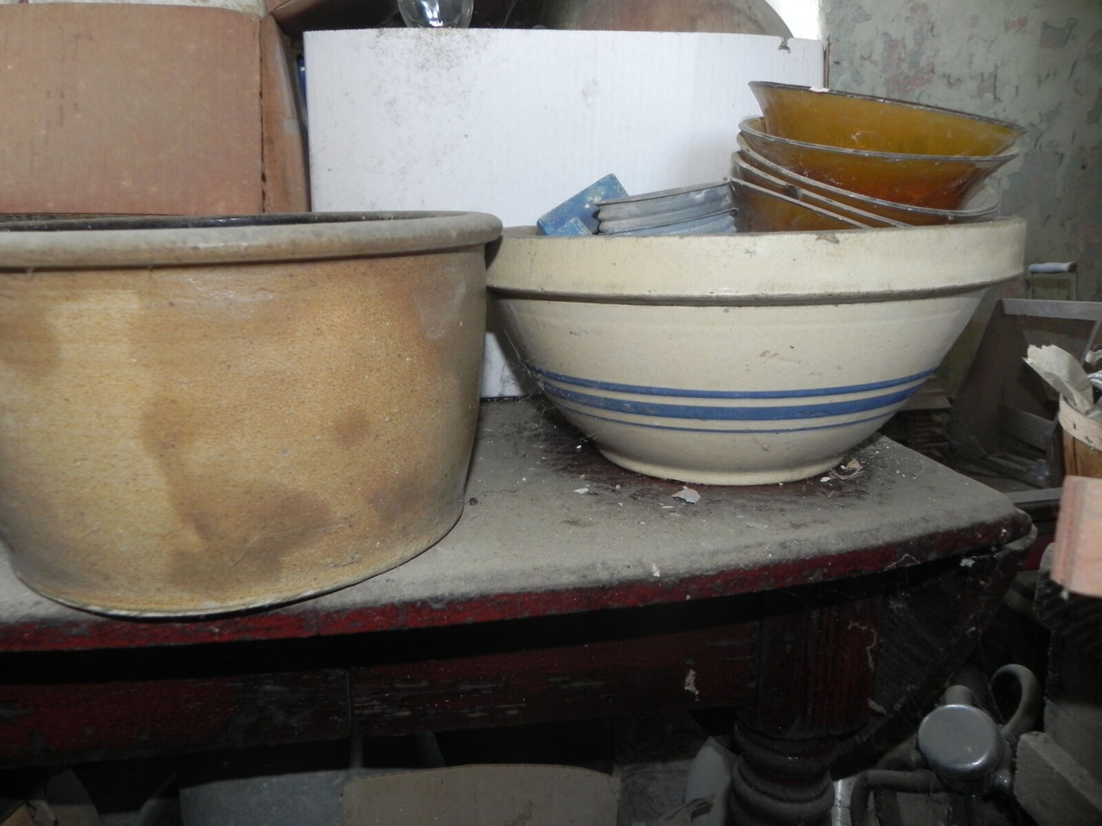 TRACTORS, FARM ANTIQUES, HOUSEHOLD GOODS, ETC - SHIPPENSBURG, PA. / SAT. OCT. 24. @ 8:30 AM - Image 177