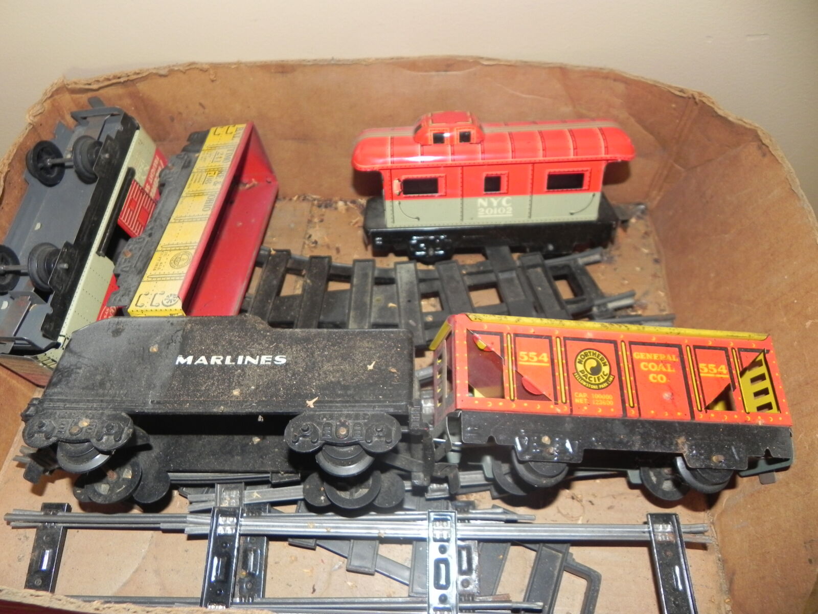 TRACTORS, FARM ANTIQUES, HOUSEHOLD GOODS, ETC - SHIPPENSBURG, PA. / SAT. OCT. 24. @ 8:30 AM - Image 134