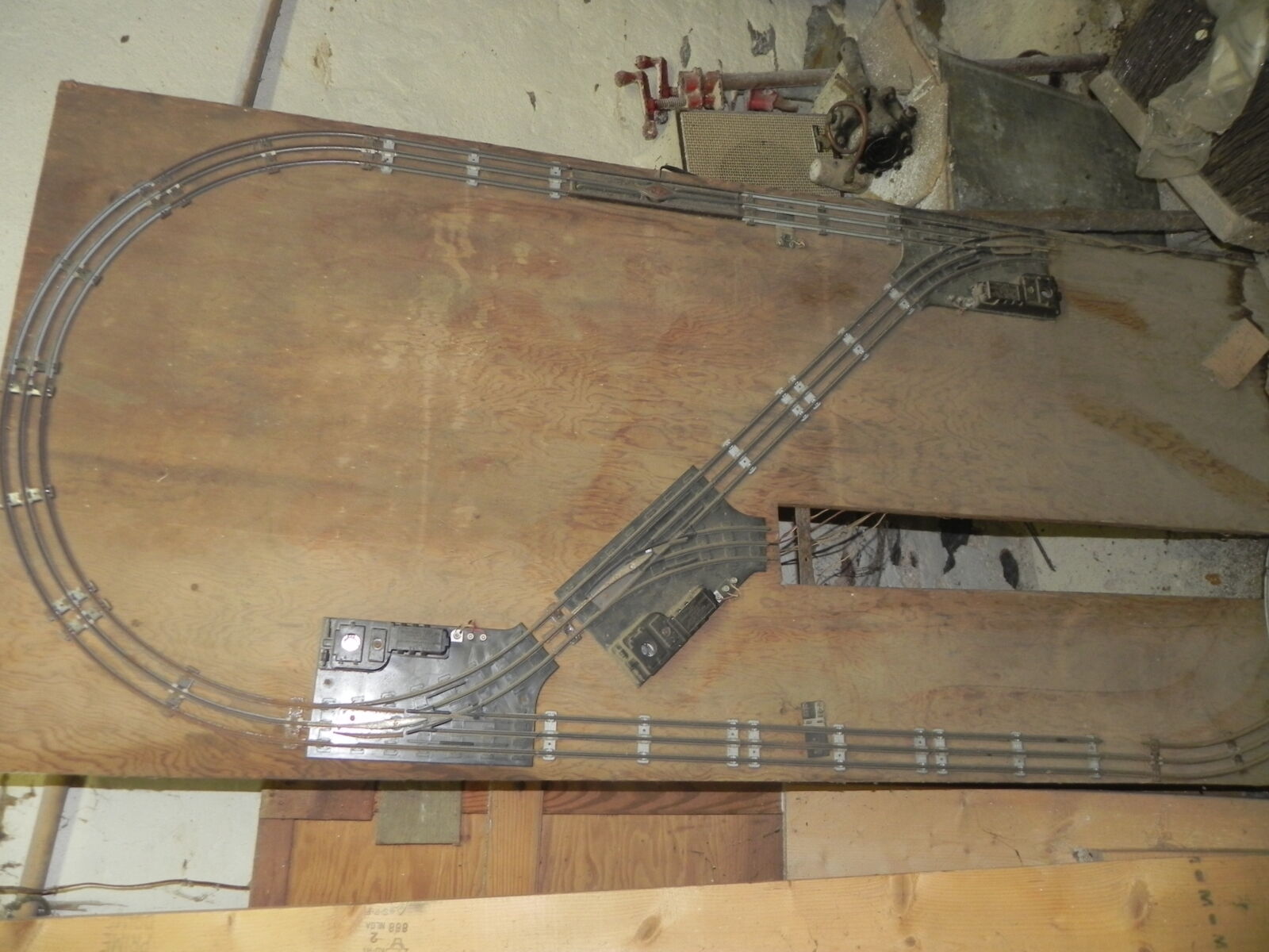 TRACTORS, FARM ANTIQUES, HOUSEHOLD GOODS, ETC - SHIPPENSBURG, PA. / SAT. OCT. 24. @ 8:30 AM - Image 128