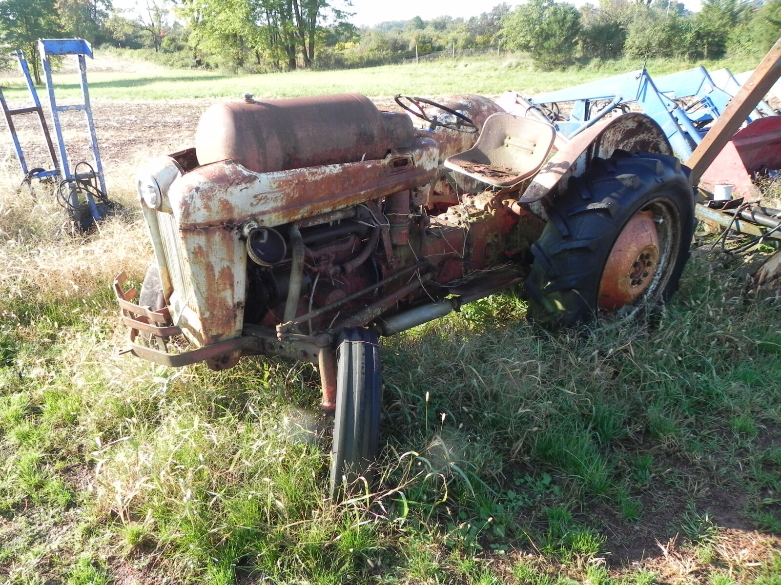 FORD TRACTORS, TRACTOR PARTS, & MORE - ELIZABETHTOWN, PA. / THURS. DECEMBER 3. - Image 39