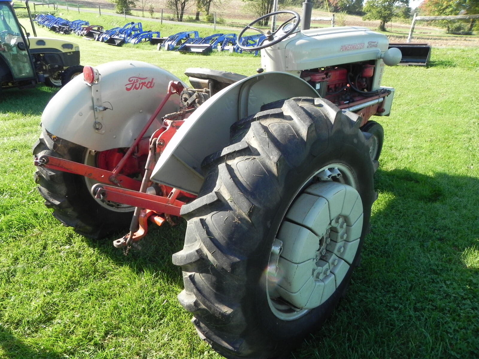 FORD TRACTORS, TRACTOR PARTS, & MORE - ELIZABETHTOWN, PA. / THURS. DECEMBER 3. - Image 24
