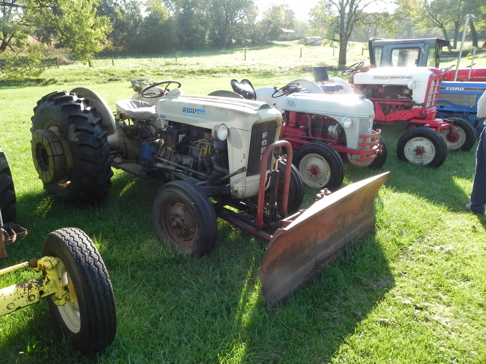FORD TRACTORS, TRACTOR PARTS, & MORE - ELIZABETHTOWN, PA. / THURS. DECEMBER 3. - Image 21