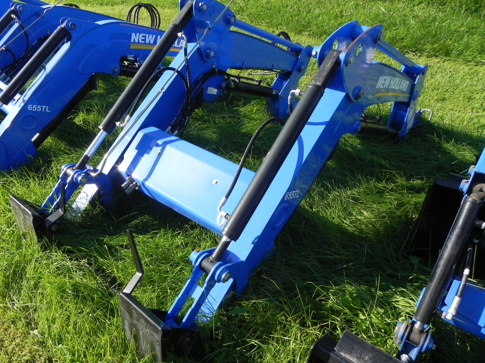 FORD TRACTORS, TRACTOR PARTS, & MORE - ELIZABETHTOWN, PA. / THURS. DECEMBER 3. - Image 14