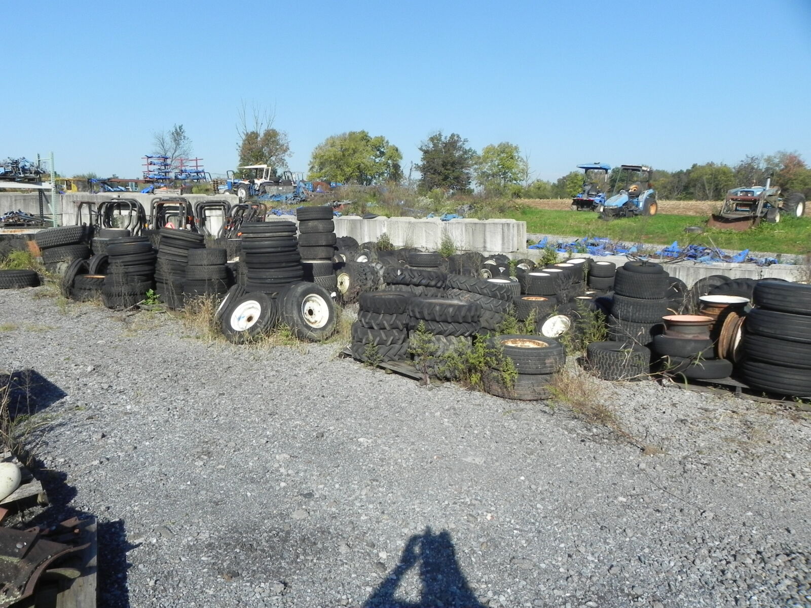 FORD TRACTORS, TRACTOR PARTS, & MORE - ELIZABETHTOWN, PA. / THURS. DECEMBER 3. - Image 12