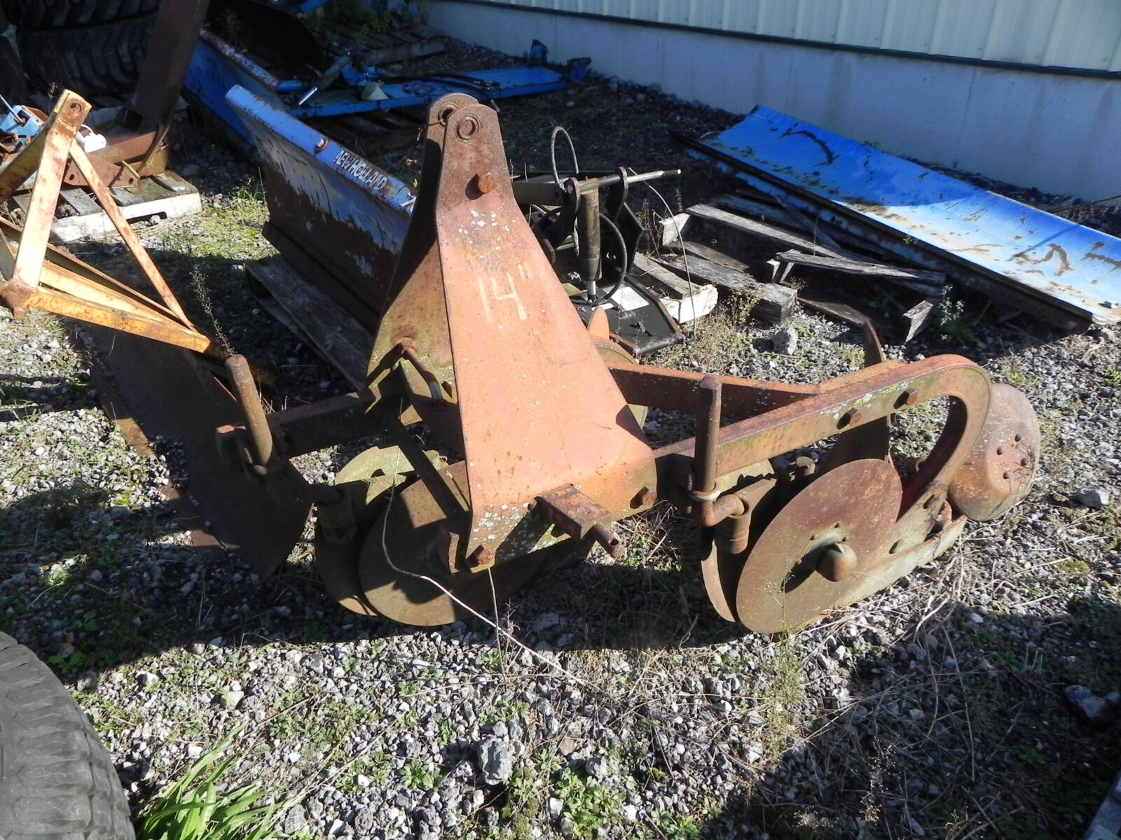 FORD TRACTORS, TRACTOR PARTS, & MORE - ELIZABETHTOWN, PA. / THURS. DECEMBER 3. - Image 10