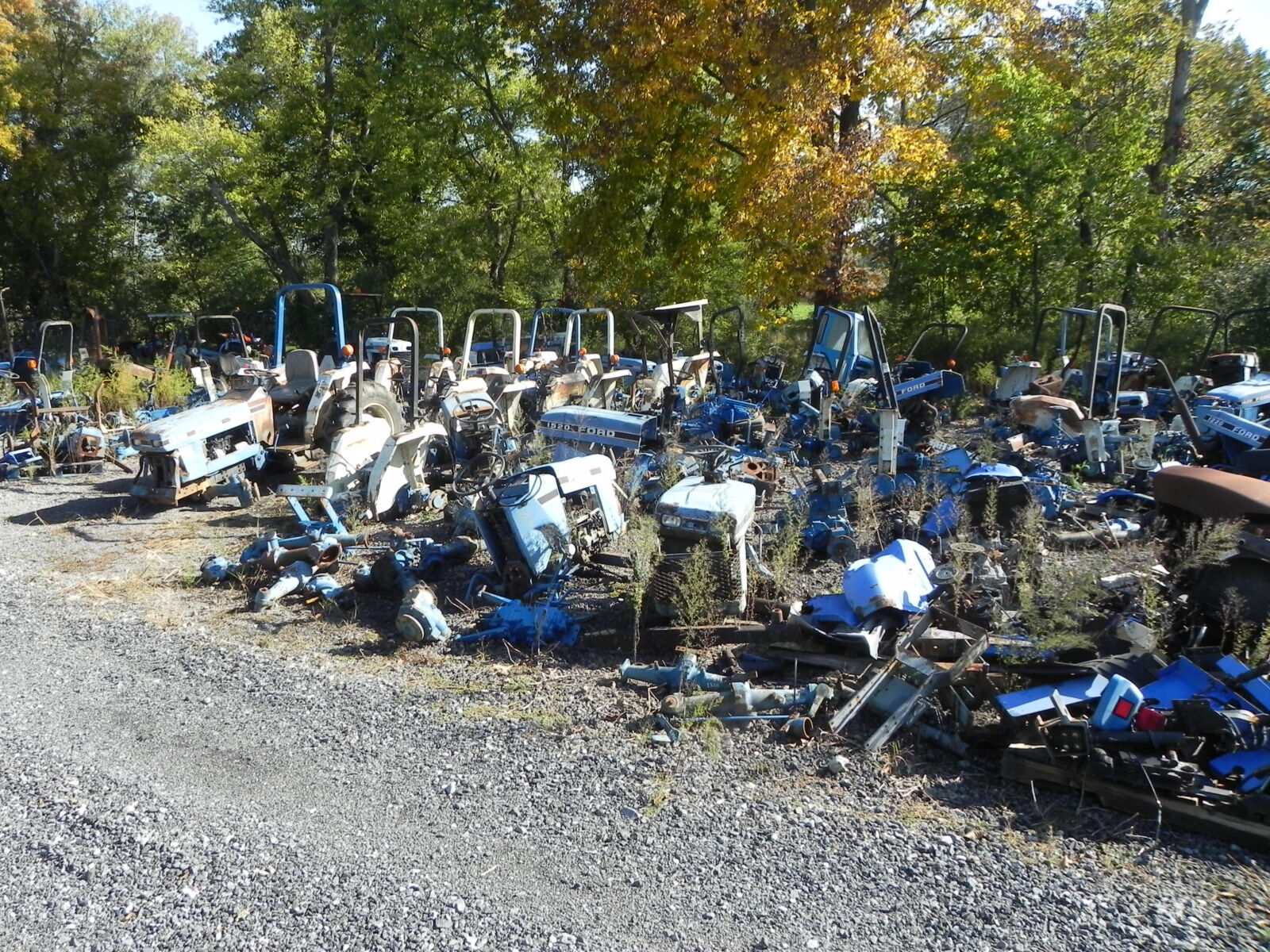 FORD TRACTORS, TRACTOR PARTS, & MORE - ELIZABETHTOWN, PA. / THURS. DECEMBER 3. - Image 3