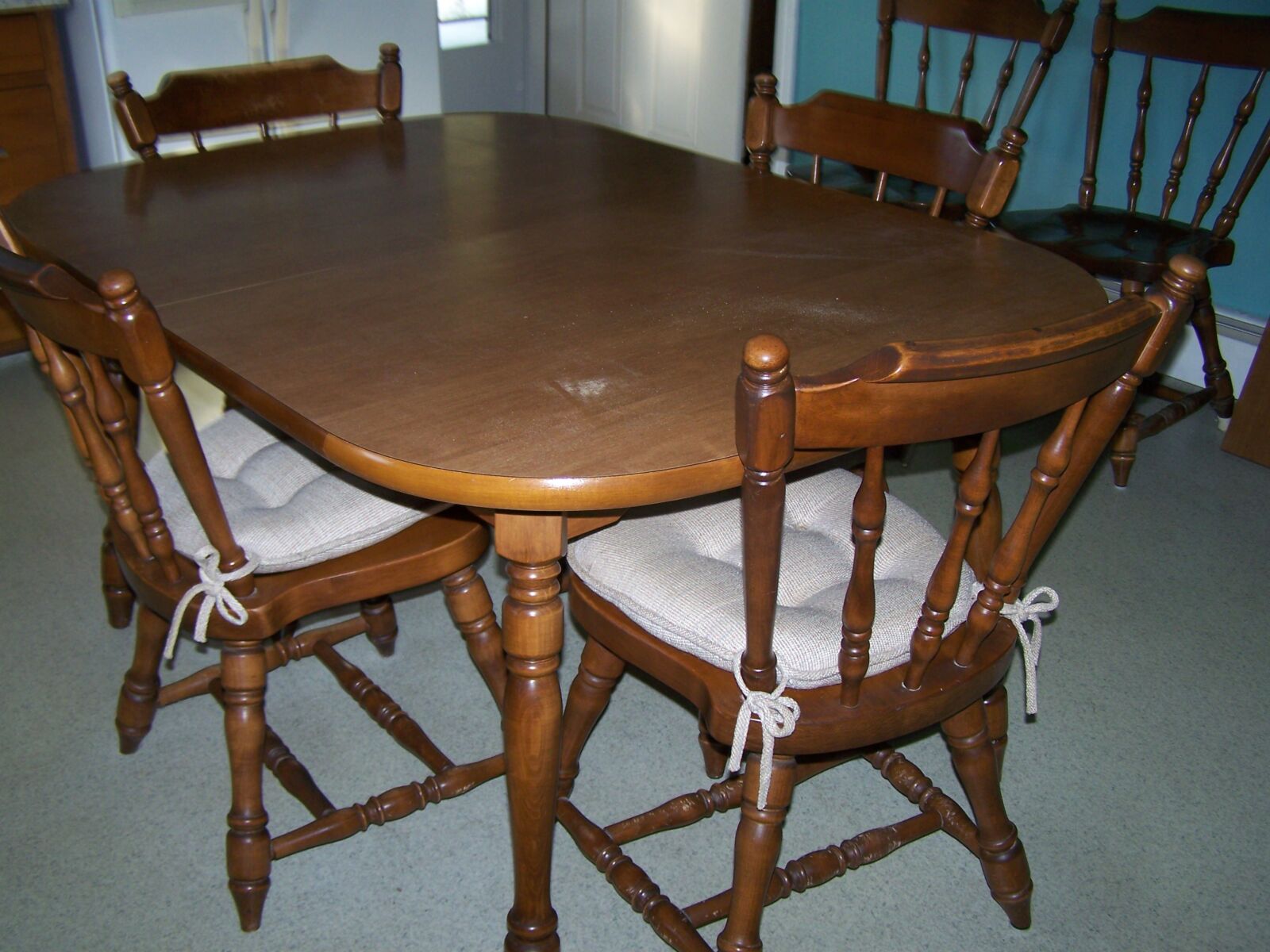 TRACTORS, FARM ANTIQUES, HOUSEHOLD GOODS, ETC - SHIPPENSBURG, PA. / SAT. OCT. 24. @ 8:30 AM - Image 271