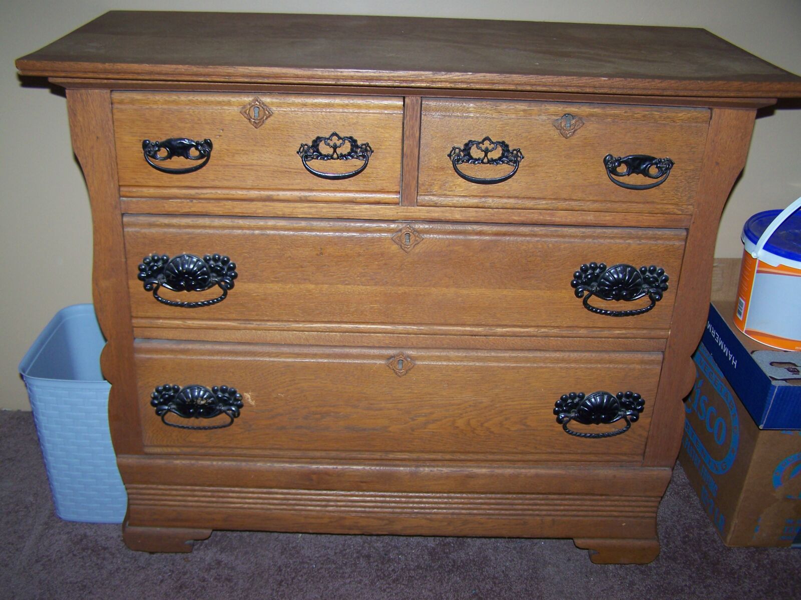 TRACTORS, FARM ANTIQUES, HOUSEHOLD GOODS, ETC - SHIPPENSBURG, PA. / SAT. OCT. 24. @ 8:30 AM - Image 268