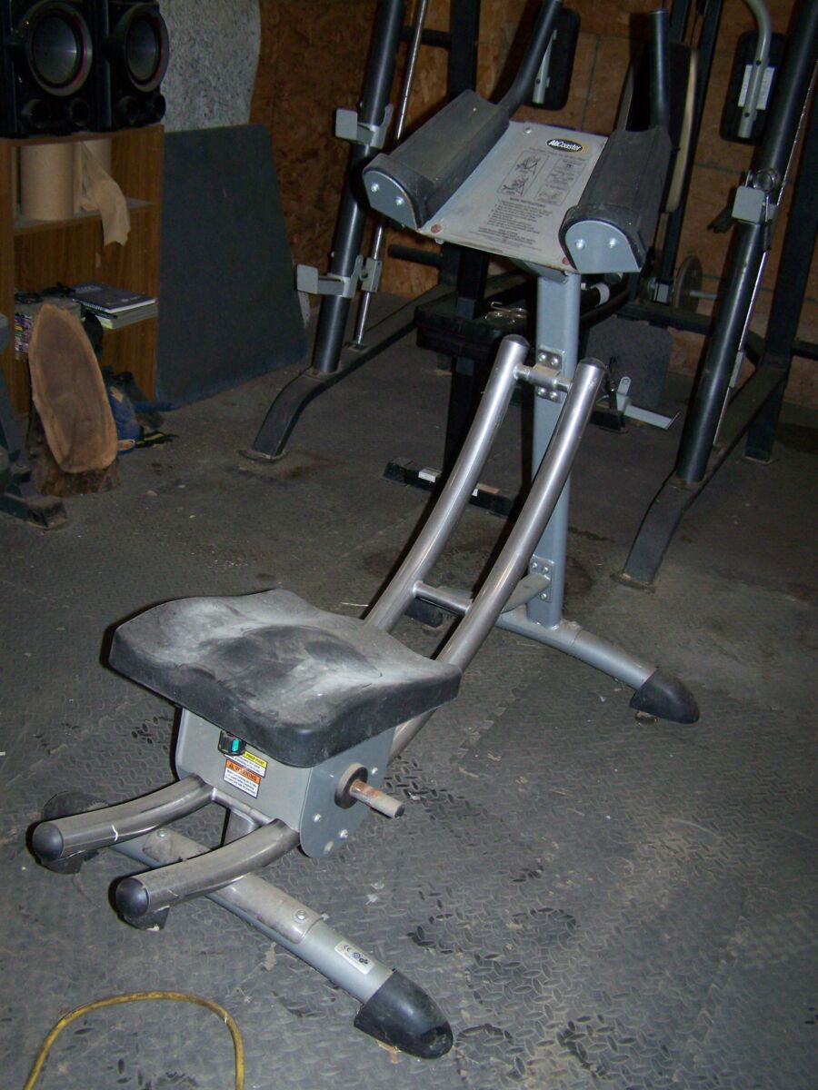 TRACTORS, FARM ANTIQUES, HOUSEHOLD GOODS, ETC - SHIPPENSBURG, PA. / SAT. OCT. 24. @ 8:30 AM - Image 112
