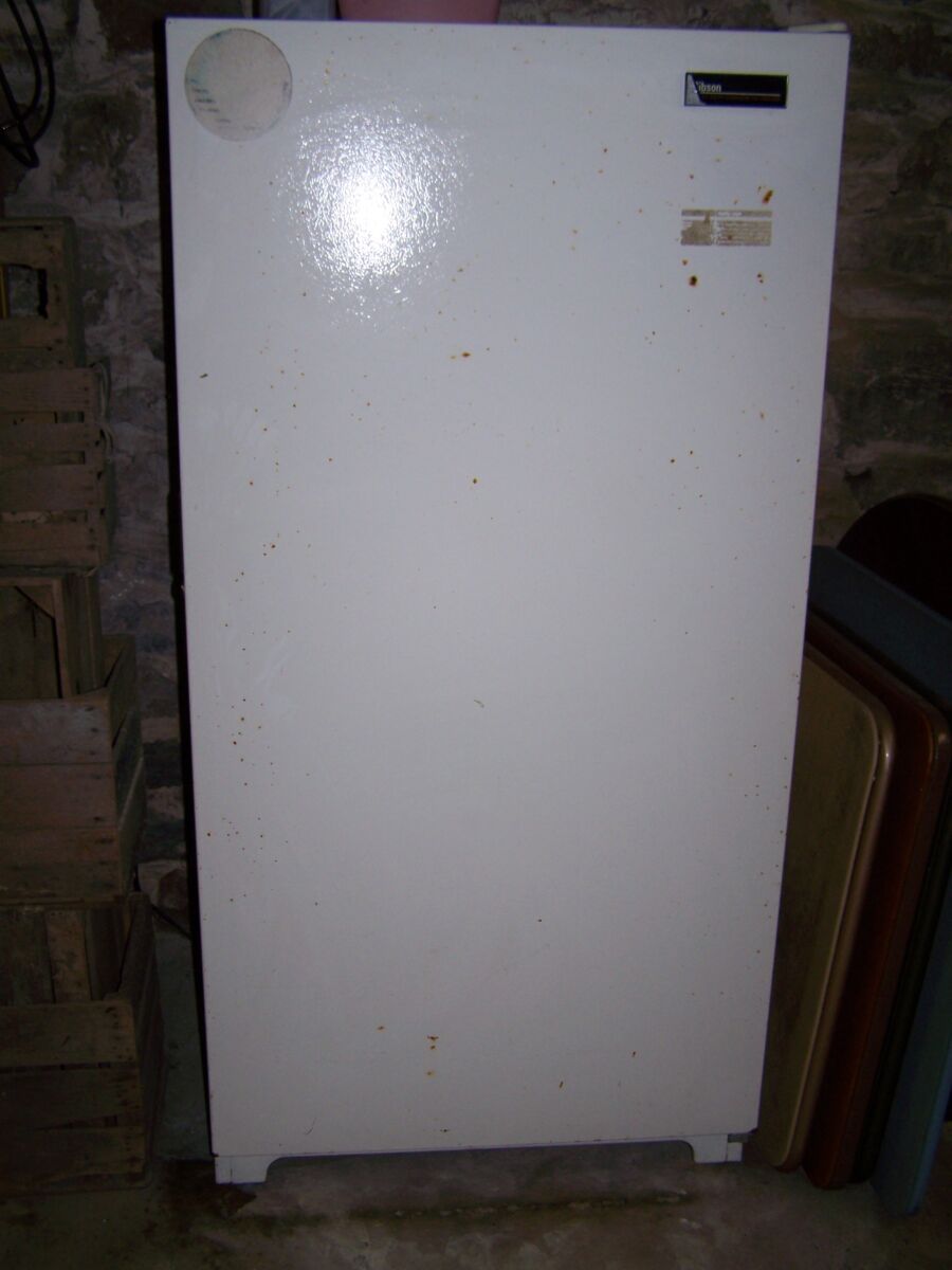 TRACTORS, FARM ANTIQUES, HOUSEHOLD GOODS, ETC - SHIPPENSBURG, PA. / SAT. OCT. 24. @ 8:30 AM - Image 101