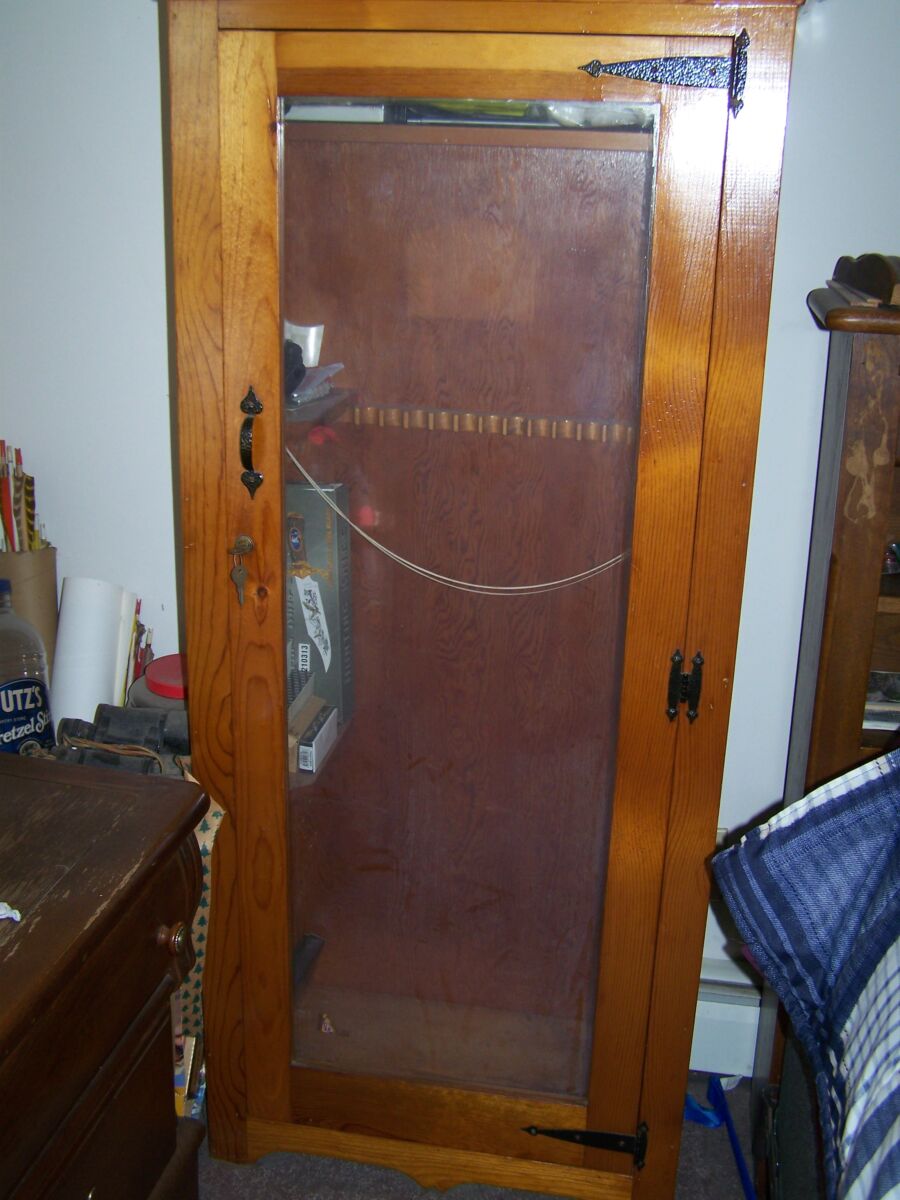 TRACTORS, FARM ANTIQUES, HOUSEHOLD GOODS, ETC - SHIPPENSBURG, PA. / SAT. OCT. 24. @ 8:30 AM - Image 97