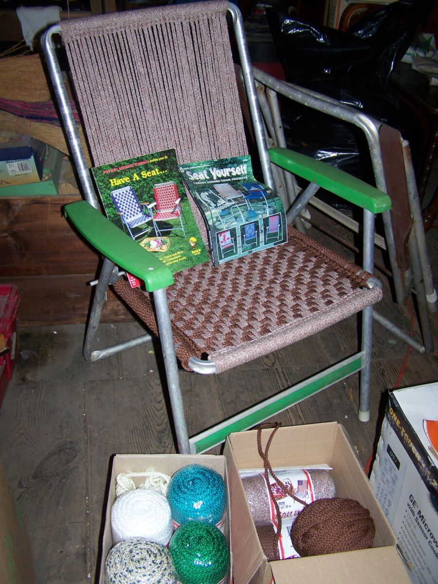 TRACTORS, FARM ANTIQUES, HOUSEHOLD GOODS, ETC - SHIPPENSBURG, PA. / SAT. OCT. 24. @ 8:30 AM - Image 365