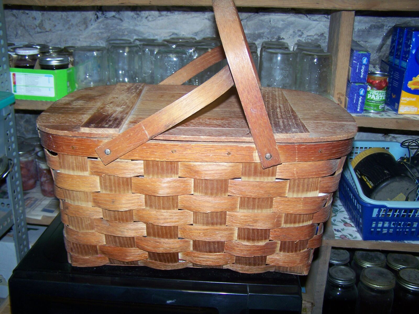TRACTORS, FARM ANTIQUES, HOUSEHOLD GOODS, ETC - SHIPPENSBURG, PA. / SAT. OCT. 24. @ 8:30 AM - Image 60