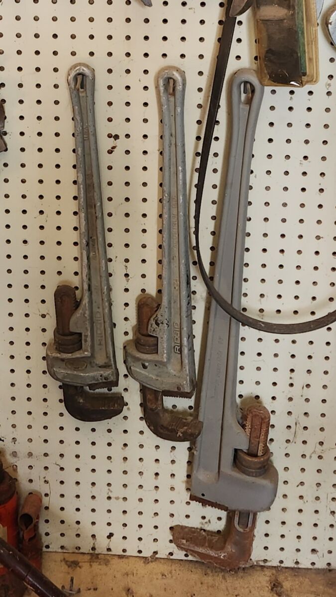 TRACTORS, FARM ANTIQUES, HOUSEHOLD GOODS, ETC - SHIPPENSBURG, PA. / SAT. OCT. 24. @ 8:30 AM - Image 59