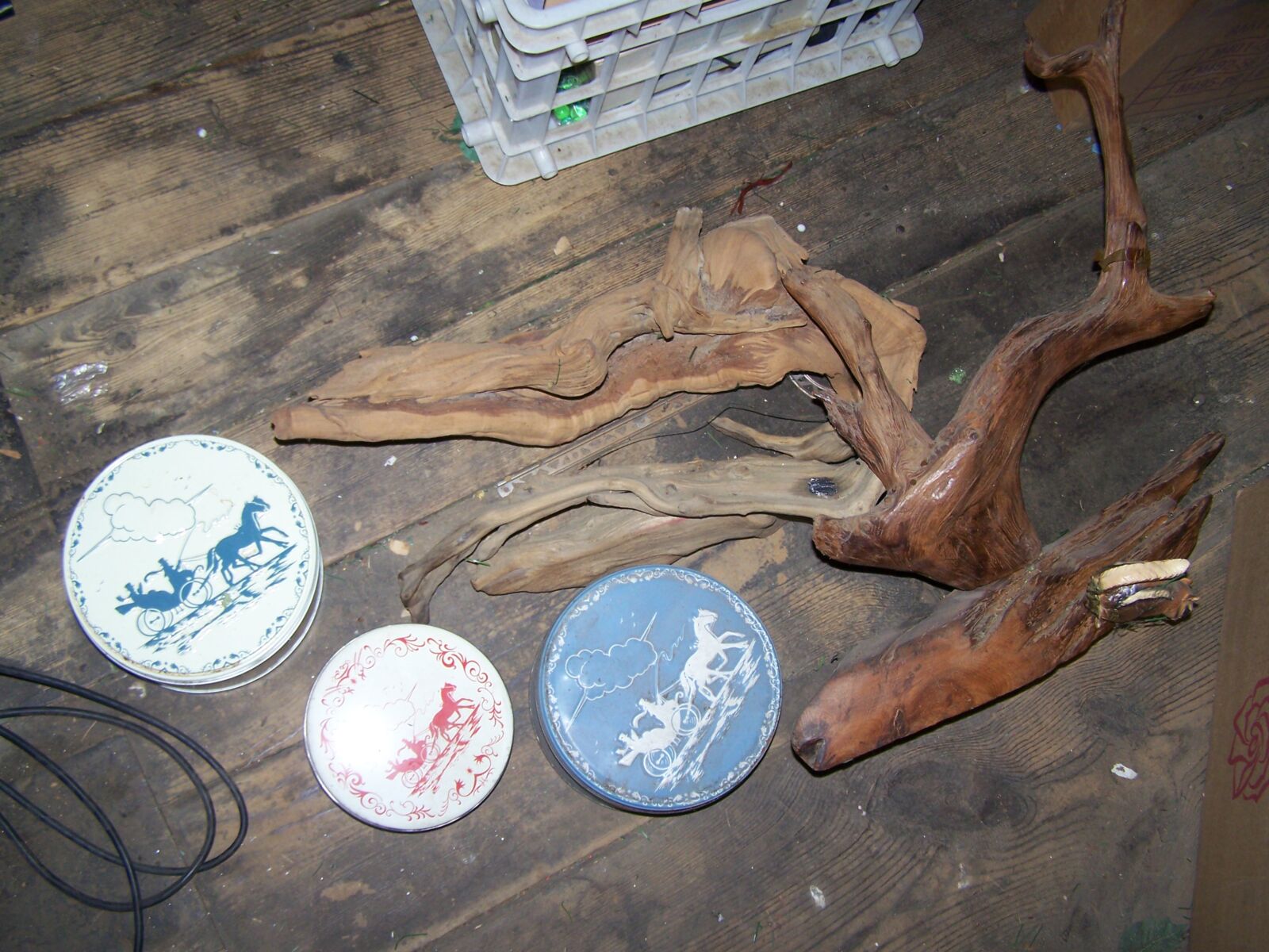 TRACTORS, FARM ANTIQUES, HOUSEHOLD GOODS, ETC - SHIPPENSBURG, PA. / SAT. OCT. 24. @ 8:30 AM - Image 377