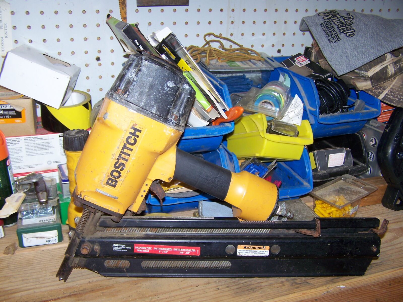 TRACTORS, FARM ANTIQUES, HOUSEHOLD GOODS, ETC - SHIPPENSBURG, PA. / SAT. OCT. 24. @ 8:30 AM - Image 378