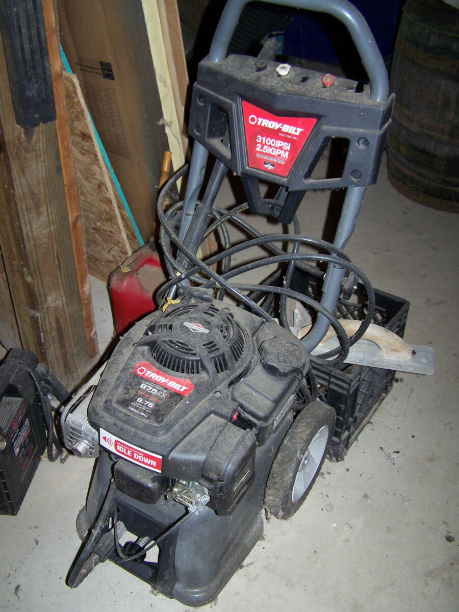 TRACTORS, FARM ANTIQUES, HOUSEHOLD GOODS, ETC - SHIPPENSBURG, PA. / SAT. OCT. 24. @ 8:30 AM - Image 27